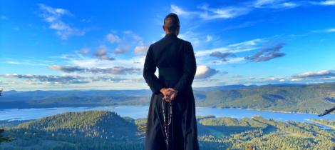 Pray the Rosary 