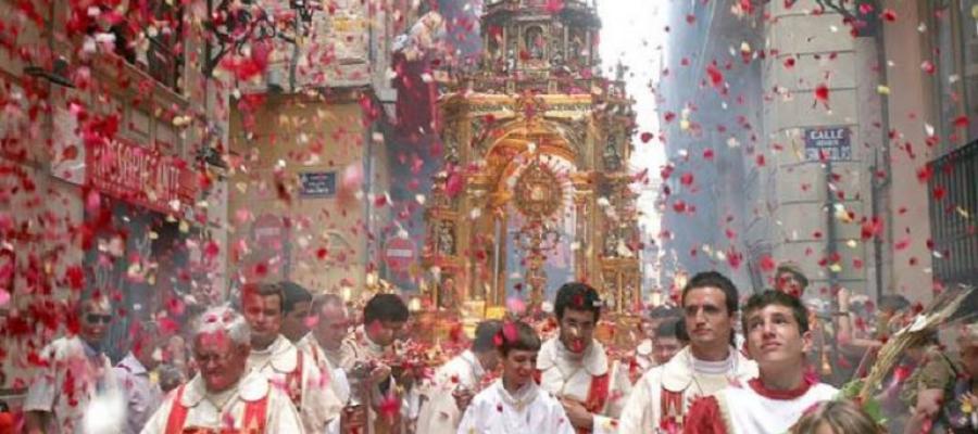 Eucharistic procession Spain 